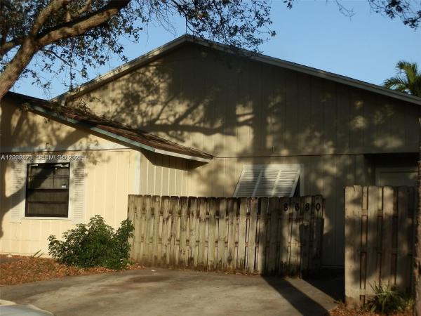 Parkway Village, 8680 Crater Ter, West Palm Beach, Florida 33403, image 1