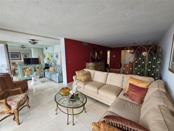 Towers Of Oceanview East, 400 Leslie Dr #1124, Hallandale Beach, Florida 33009, image 2