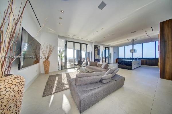 Muse, 17141 Collins Ave #4602, Sunny Isles Beach, Florida 33160, image 2