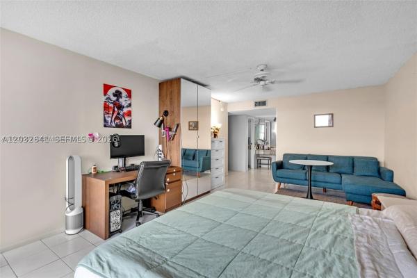 Oceanview Park, 1000 Parkview Dr #715, Hallandale Beach, Florida 33009, image 1