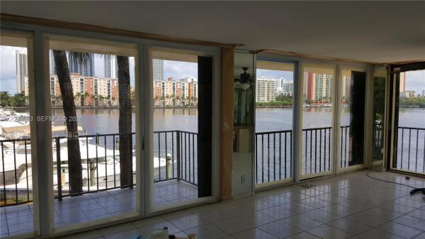 Winston Towers 700, 290 174th St #M19, Sunny Isles Beach, Florida 33160, image 1
