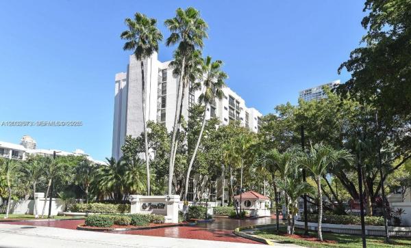 Plaza Of The Americas, 17021 N Bay Rd #601, Sunny Isles Beach, Florida 33160, image 1
