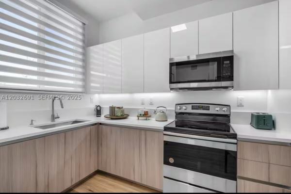 Miami, Florida 33125, image 1