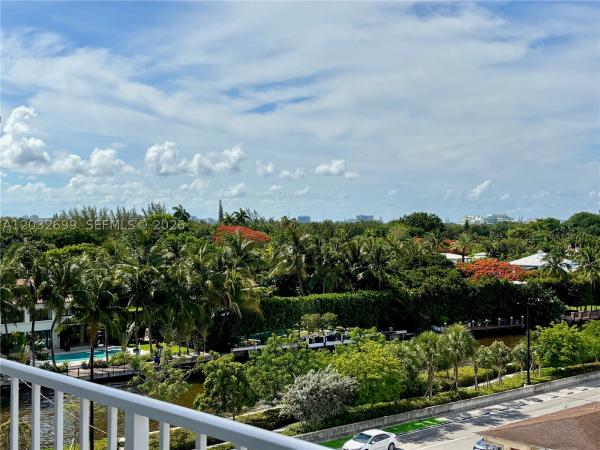 Clearview Towers, 2829 Indian Creek Dr #604, Miami Beach, Florida 33140, image 2