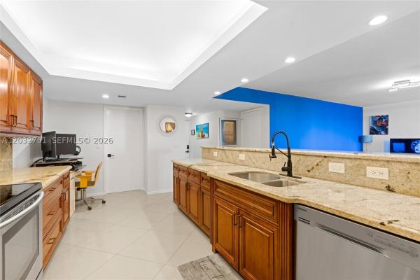 Lavers Resort & Racquet Club, 825 Egret Cir #504, Delray Beach, Florida 33444, image 1