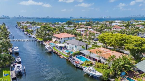 Sans Souci Estates, 2015 NE 120th Rd, North Miami, Florida 33181, image 2