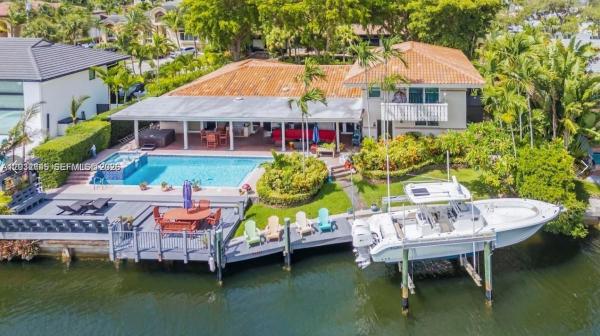 Sans Souci Estates, 2015 NE 120th Rd, North Miami, Florida 33181, image 1