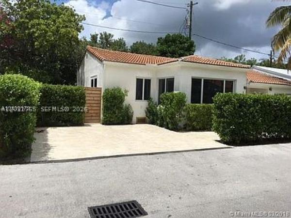 Belle Isle Villas, 3 Farrey Ln, Miami Beach, Florida 33139, image 2