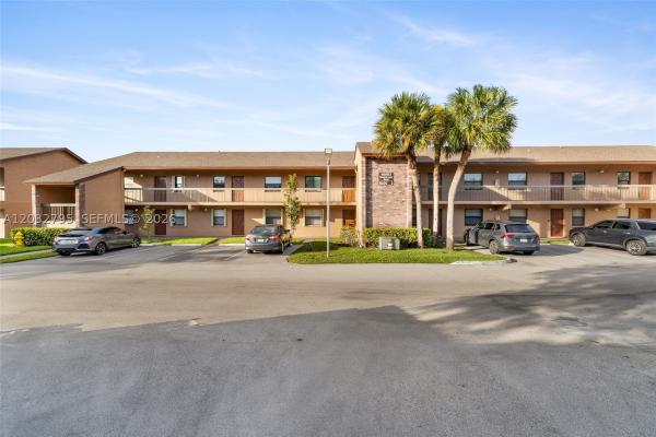 Winding Lake At Welleby, 10003 Winding Lake Rd #203, Sunrise, Florida 33351, image 3