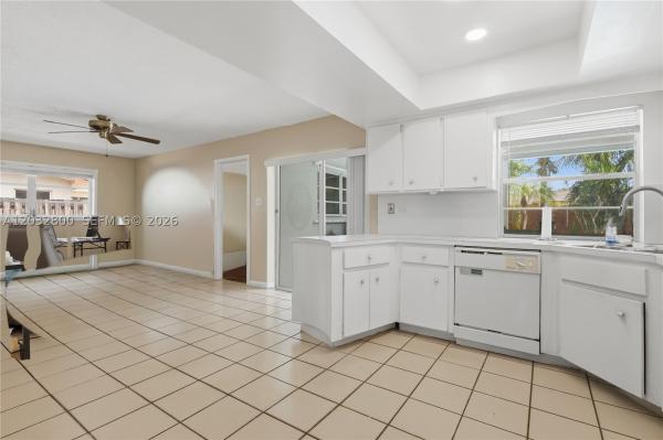 Mirror Lake Estates, 7421 NW 14th St, Plantation, Florida 33313, image 2