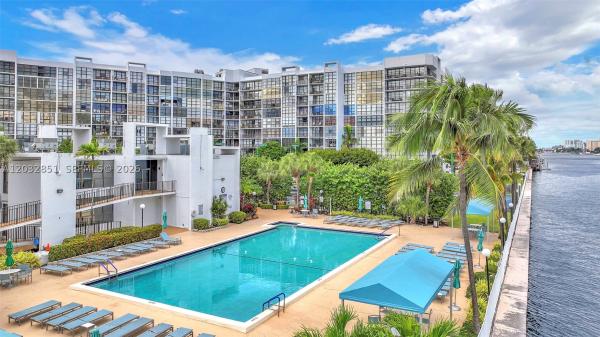 Oceanview Park, 1000 Parkview Dr #229, Hallandale Beach, Florida 33009, image 2