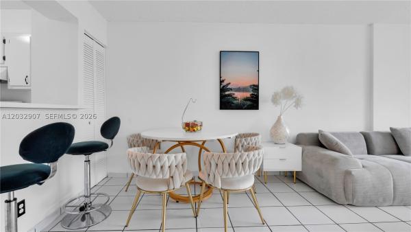 RioPlaza, 546 SW 1st St #603, Miami, Florida 33130, image 1