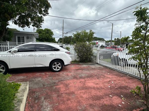 North Miami Estates, 1376 NW 45th St, Miami, Florida 33142, image 2
