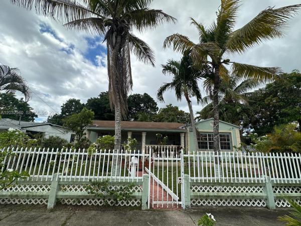 North Miami Estates, 1376 NW 45th St, Miami, Florida 33142, image 1