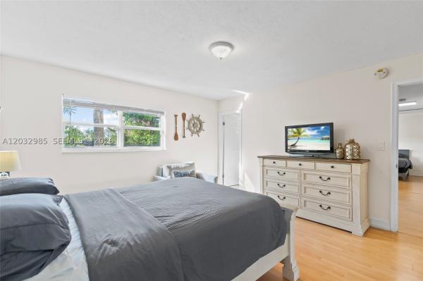 Colonial Manor West, 2424 NE 9th St #207, Fort Lauderdale, Florida 33304, image 3