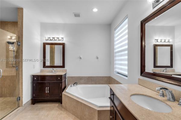 9925 NW 10th St, Unincorporated Dade County, Florida 33172, image 2