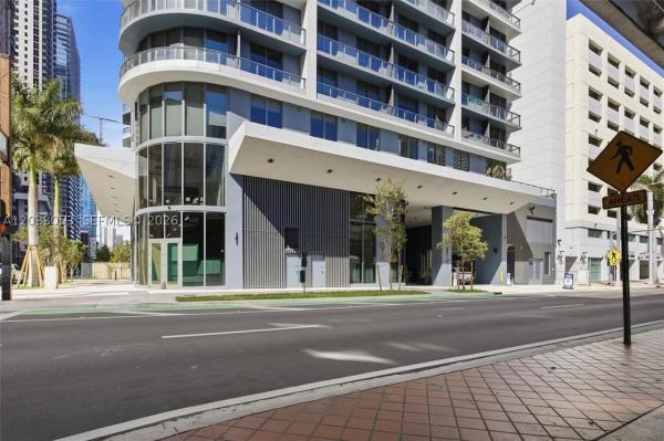121 NE 5th St #2401, Miami, Florida 33132, image 3