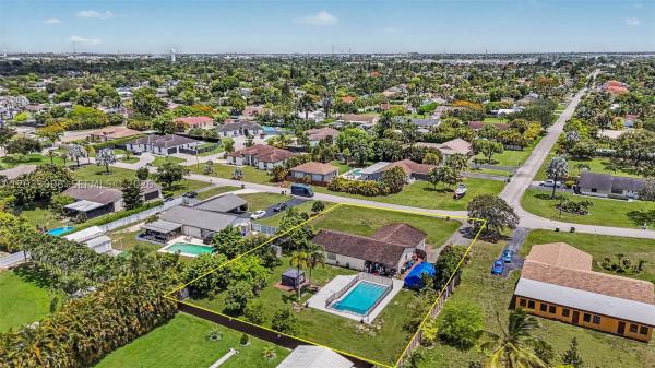 Westbury Estates, 1475 NW 19th St, Homestead, Florida 33030, image 2