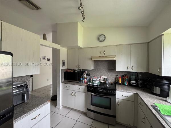 11104 SW 155th Ter, Unincorporated Dade County, Florida 33157, image 3