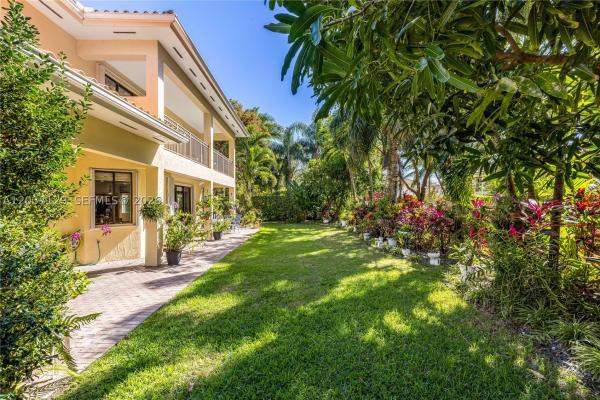 Cutler Cay, 19086 SW 76th Ave, Cutler Bay, Florida 33157, image 2