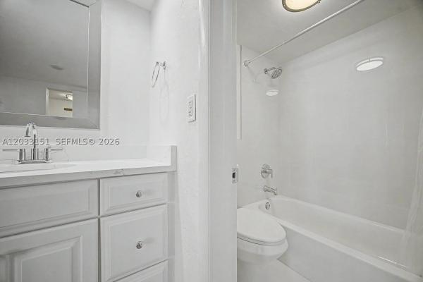 Villa Capri, 1205 Mariposa Ave #415, Coral Gables, Florida 33146, image 1