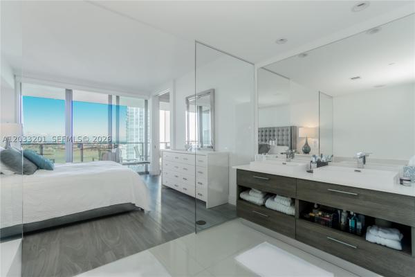 Paraiso Bay, 650 NE 32nd St #3505, Miami, Florida 33137, image 2