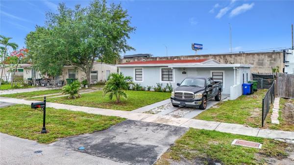 1838 Lauderdale Manor Dr, Fort Lauderdale, Florida 33311, image 1