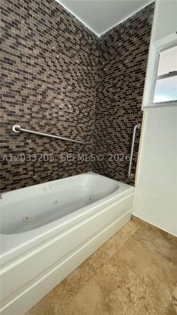 1400 NE 191st St #310, Unincorporated Dade County, Florida 33179, image 1