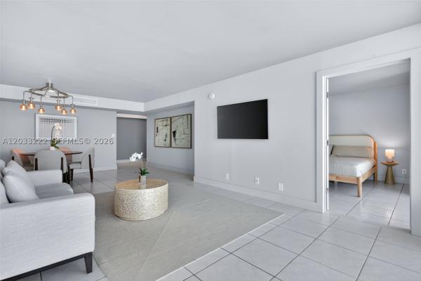 Mirasol Ocean Towers, 2655 Collins Ave #1512, Miami Beach, Florida 33140, image 2