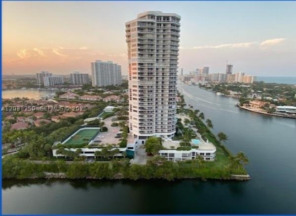 Waterview 1, 20505 E Country Club Dr #734, Aventura, Florida 33180, image 3