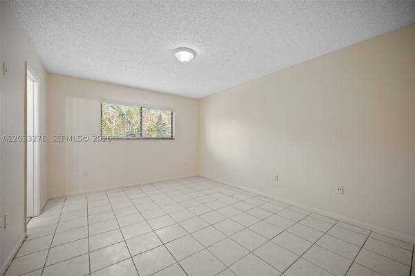 Alameda, 5490 W 21st Ct #310, Hialeah, Florida 33016, image 2