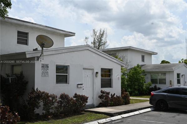 3744 W Hallandale Beach Blvd #1-4, Hollywood, Florida 33023, image 1