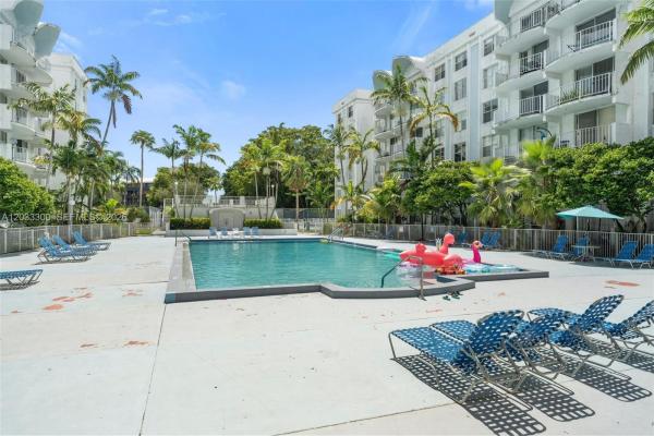 482 NW 165th Street Rd #A-605, Unincorporated Dade County, Florida 33169, image 1