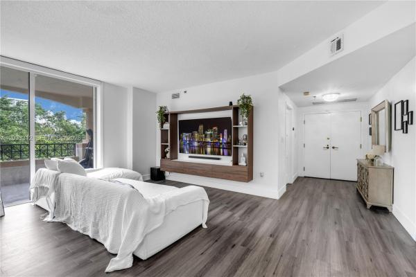 Villa Brickell, 1834 Brickell Ave #33, Miami, Florida 33129, image 1