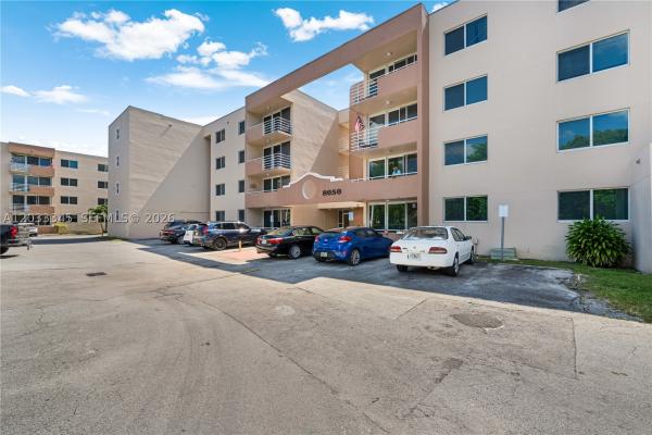 8050 NW 8th St #1110, Unincorporated Dade County, Florida 33126, image 1
