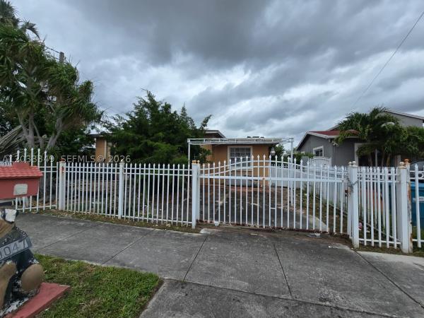9039 SW 34th St, Unincorporated Dade County, Florida 33165, image 2