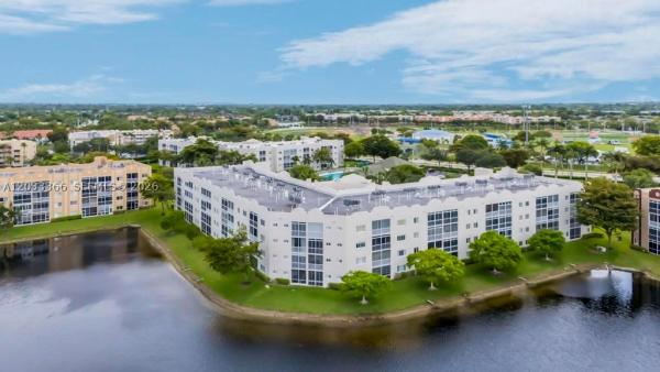 Southampton, 7727 Southampton Ter #202, Tamarac, Florida 33321, image 2