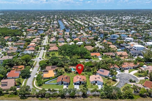 Estoville, 1543 SW 1st Ave, Boca Raton, Florida 33432, image 2