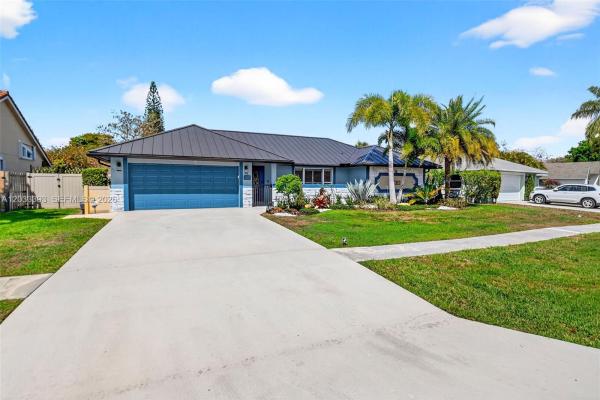 Sugar Pond Manor, 13808 Geranium Pl, Wellington, Florida 33414, image 1