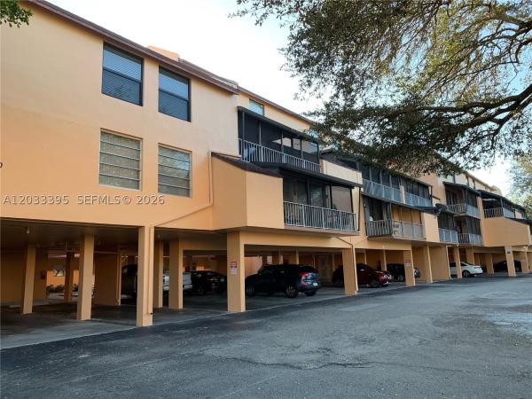 Lago West, 400 Commodore Dr #308, Plantation, Florida 33325, image 3