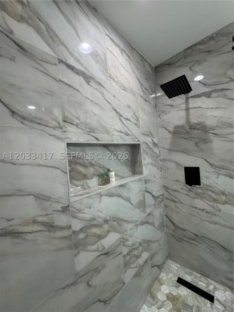 Met 1, 300 S Biscayne Blvd #L-1218, Miami, Florida 33131, image 1