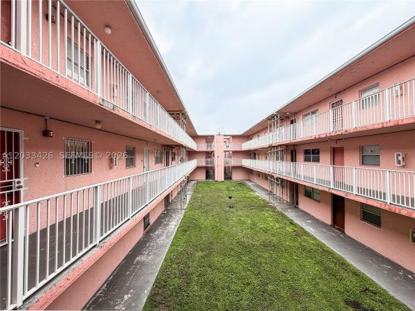 19761 SW 114th Ave #338, Unincorporated Dade County, Florida 33157, image 1