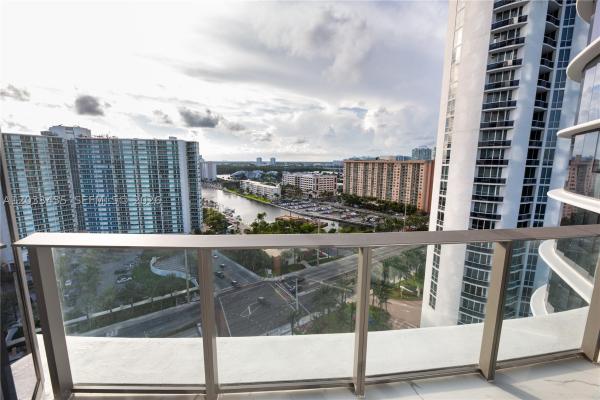 The Ritz-Carlton Residences, 15701 Collins Ave #1403, Sunny Isles Beach, Florida 33160, image 2