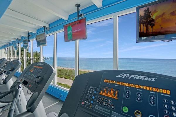 The Carriage House, 5401 Collins Ave #231, Miami Beach, Florida 33140, image 2