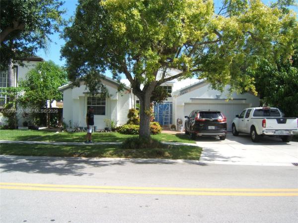 15640 SW 98th St, Unincorporated Dade County, Florida 33196, image 1