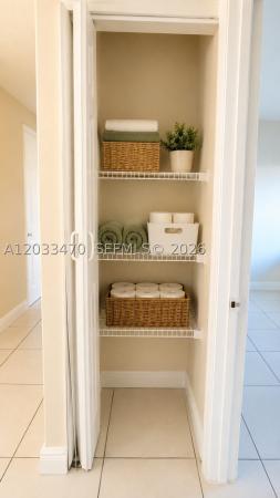 Las Villas Segovia, 5461 W 24th Ave #18, Hialeah, Florida 33016, image 1
