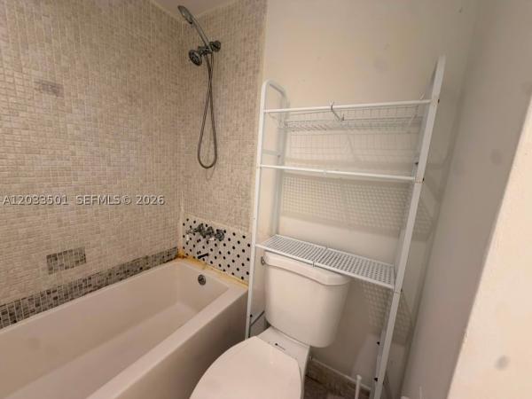 274 NE 141st St #3C, Unincorporated Dade County, Florida 33161, image 1