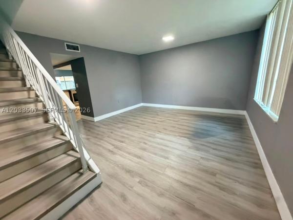 274 NE 141st St #3C, Unincorporated Dade County, Florida 33161, image 3