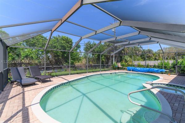 Cape Coral Residential, 2009 SW 36th Ter, Cape Coral, Florida 33914, image 2