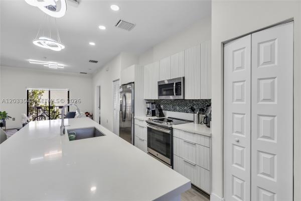 Apex At Park Central, 7925 NW 104th Ave #28, Doral, Florida 33178, image 3